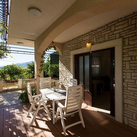 Apartment Bareta Trogir Buitenkant foto